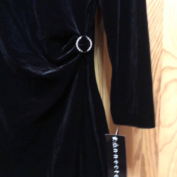 Ladies Dress - Picture 3 of 4